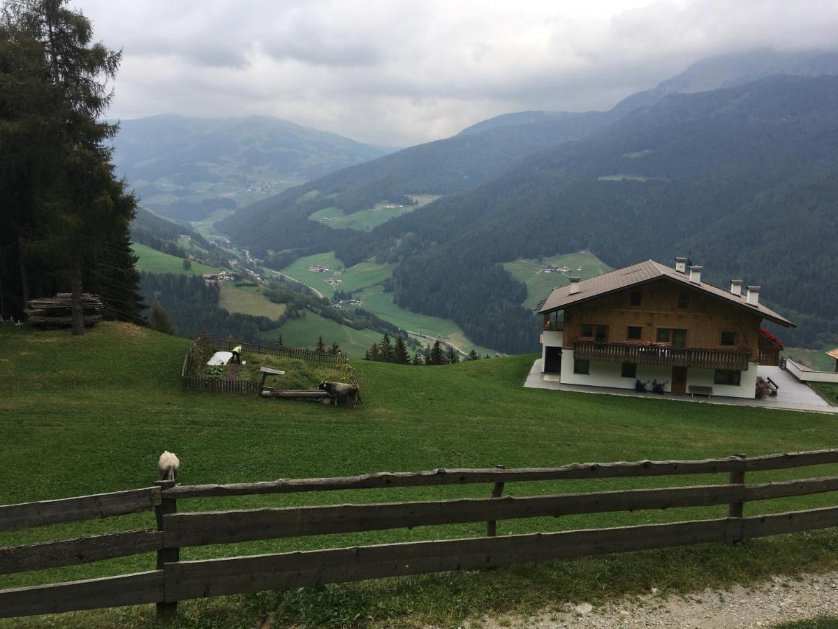 Apartmán Oeberst-Hof Sarentino Exteriér fotografie